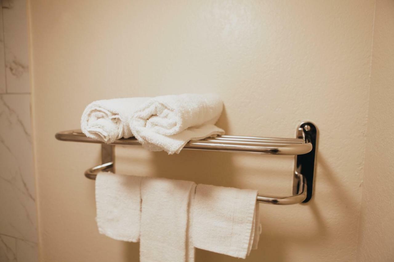 All Seasons Inn & Suites Memphis Bagian luar foto