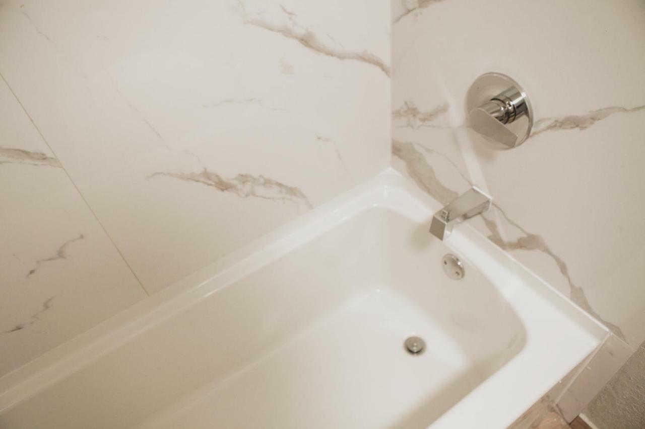 All Seasons Inn & Suites Memphis Bagian luar foto